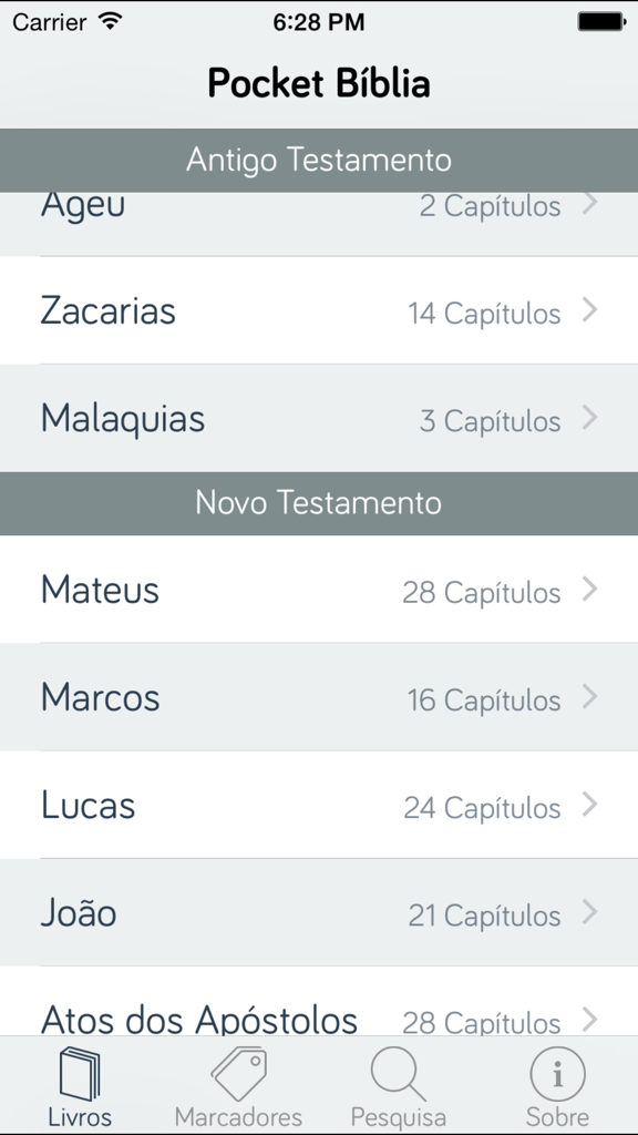 Pocket Biblia - Bíblia Católica - Interface of the Pocket Biblia app displaying a list of books from the Old and New Testaments in Portuguese