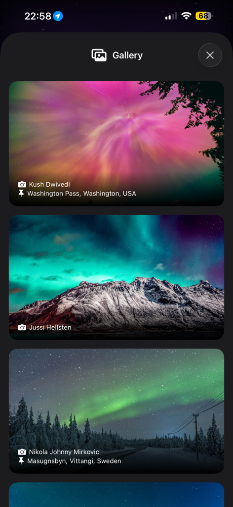 Borealis: Aurora Tracker - Una galería de impresionantes fotografías de auroras boreales de diferentes lugares del mundo dentro de la aplicación Borealis.