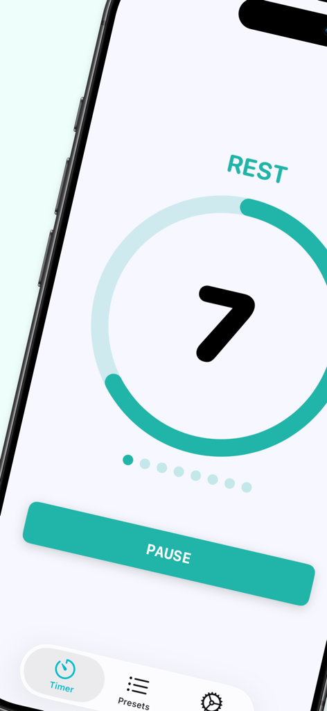Interval Timer Pro: Tabata - Aplicación de temporizador de intervalos minimalista que muestra una cuenta regresiva de descanso de siete segundos con un botón de pausa.