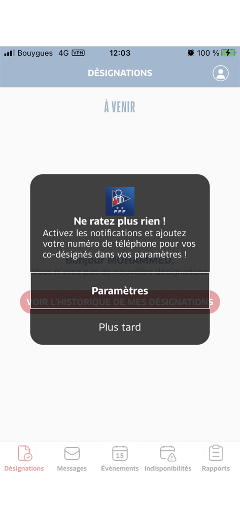 Una notificación y una indicación de configuración en la pantalla de designaciones de la app móvil Officiels FFF para oficiales de fútbol