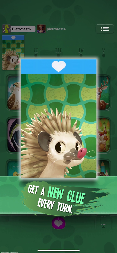 Similo: The Card Game - Gameplay-Screenshot von Similo Das Kartenspiel, das eine Igel-Charakterkarte als Hinweis zeigt