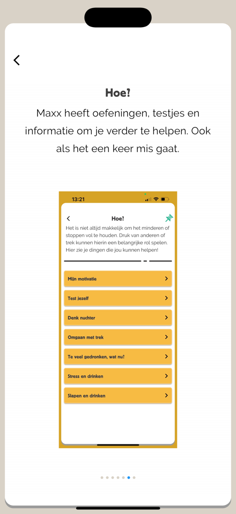 Maxx: grip op alcoholgebruik - The Maxx app interface showing a list of practical exercises and tests for alcohol moderation