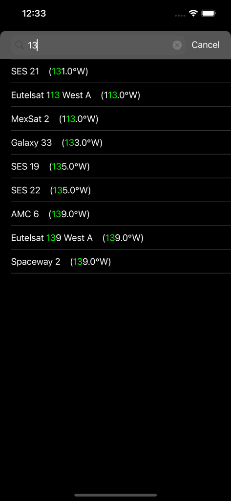Satellite Align Pro - Interface de busca do Satellite Align Pro mostrando uma lista de satélites como SES 21 e Galaxy 33 com coordenadas