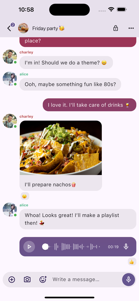 FluffyChat group chat interface showing a conversation with photos and voice messages