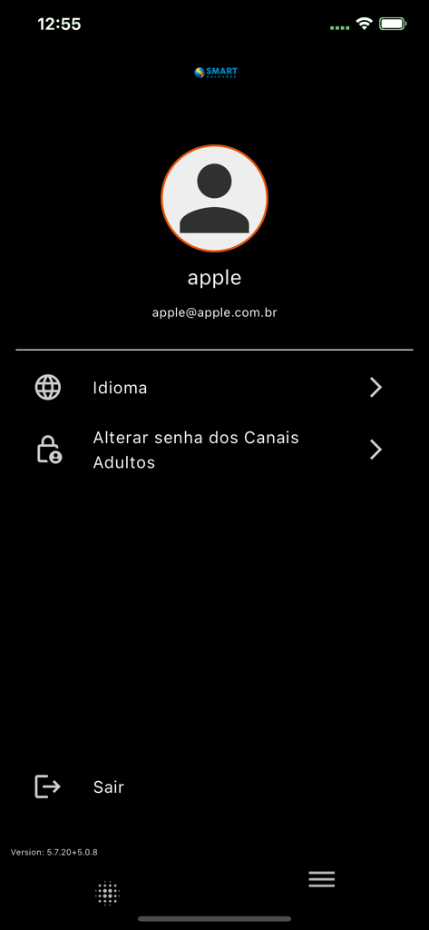 SmartPlay - User profile and settings interface of the SmartPlay IPTV app showing account details and menu options in Portuguese