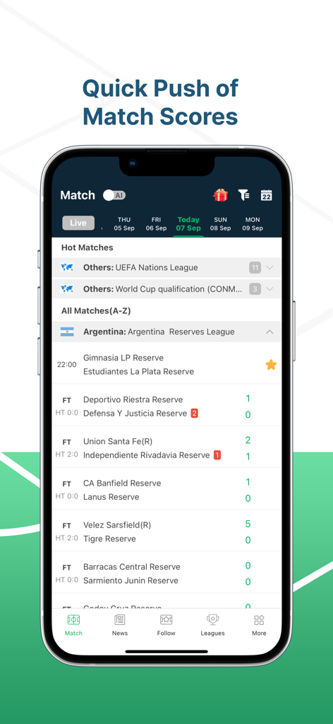 Interfaz de la aplicación VIPGoal que muestra marcadores de fútbol en vivo y detalles del partido en un iPhone