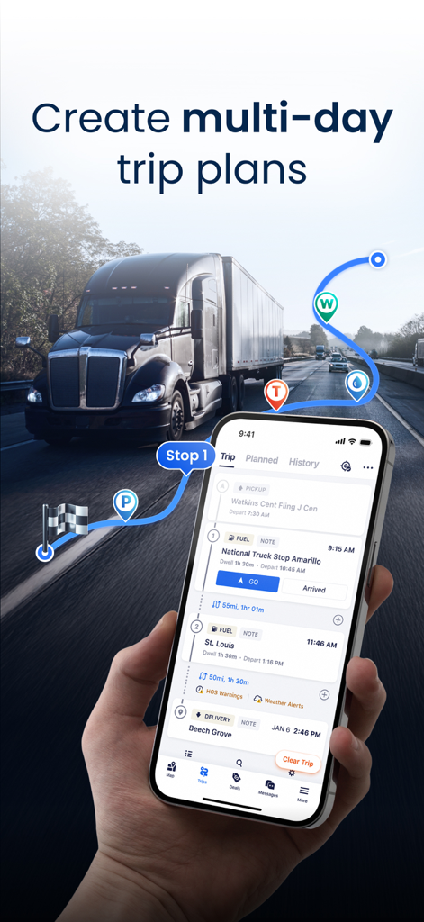 Trucker Path: Truck GPS & Map - Eine Hand hält ein Smartphone mit der Trucker Path App, die einen mehrtägigen Reiseplan mit Tank- und Lieferstopps für einen Lkw-Fahrer anzeigt.