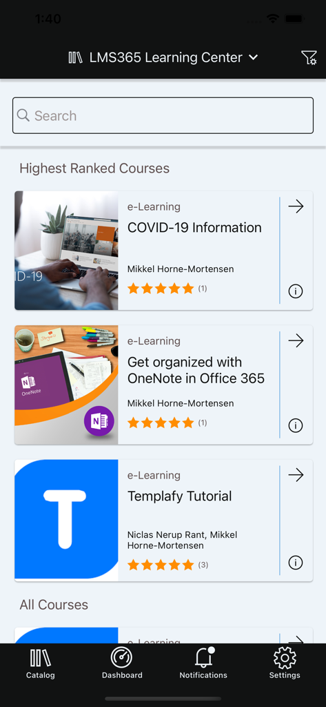 OneNote 및 Templafy 튜토리얼을 포함한 전문 이러닝 모듈을 보여주는 Learn365 모바일 앱 과정 카탈로그