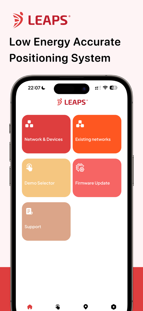 LEAPS Manager App Startbildschirm mit Menü-Kacheln für Netzwerkverwaltung, Demo-Selektor und Firmware-Updates