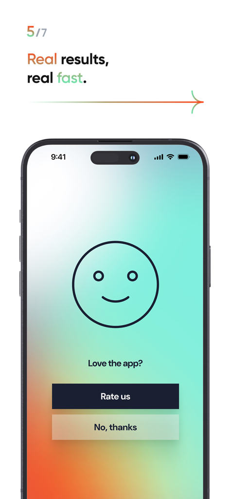 AI Finance Advisor - Interface de l'application mobile Conseiller Financier IA demandant aux utilisateurs une note avec une icône de visage souriant.