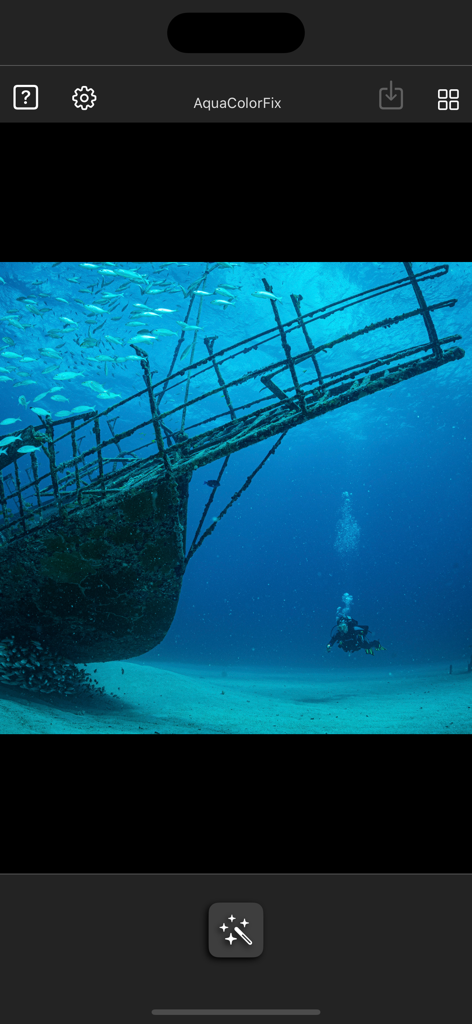 AquaColorFix - Photo & Video - AquaColorFix app interface showing an underwater shipwreck and scuba diver before color correction