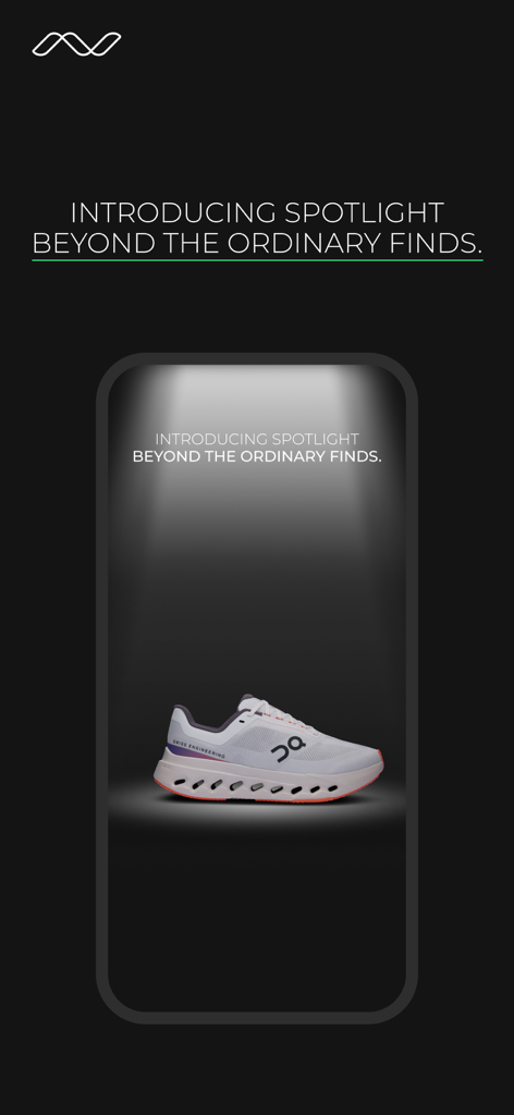 L'app mobile Nejree presenta in primo piano sneakers bianche premium