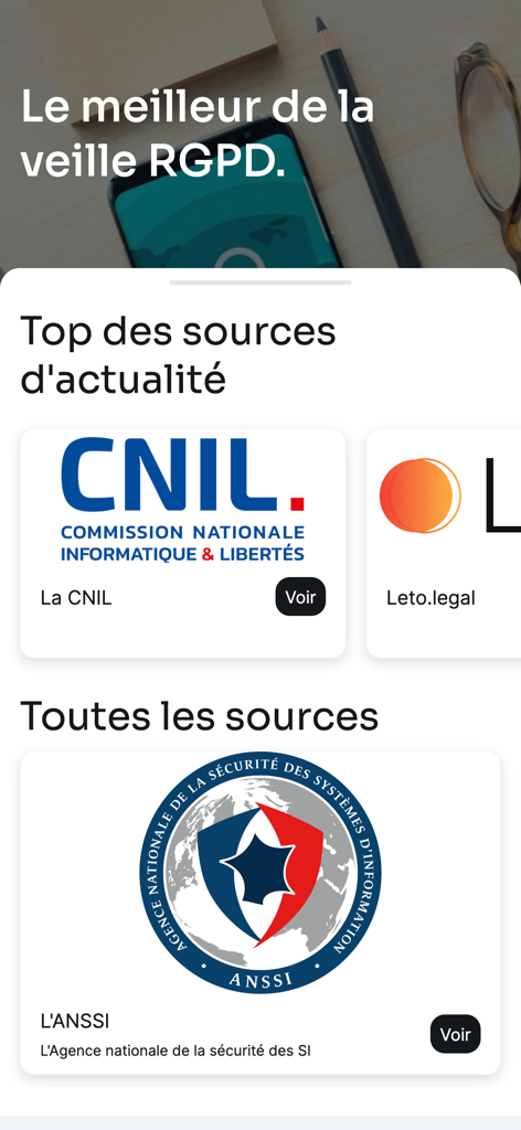 Interface de l'application Veille RGPD affichant des sources d'actualités comme la CNIL et l'ANSSI pour la surveillance de la protection des données et de la cybersécurité.