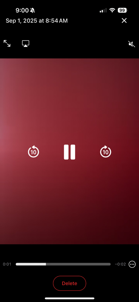 LocalOne VideoVault - LocalOne VideoVault 네이티브 동영상 플레이어 인터페이스, 재생 컨트롤 및 삭제 버튼 포함