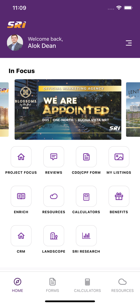 Painel do aplicativo móvel One Point para corretores de imóveis SRI com uma saudação personalizada, carrossel de projetos em foco e ícones de ferramentas funcionais.