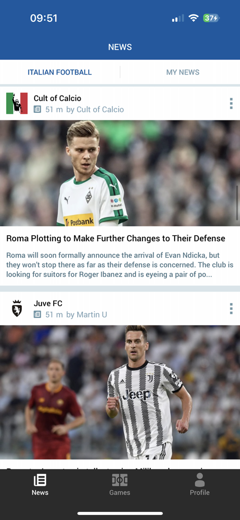 Football Italia - Screenshot of the Football Italia app displaying a news feed with articles about Italian soccer clubs like Roma and Juventus.