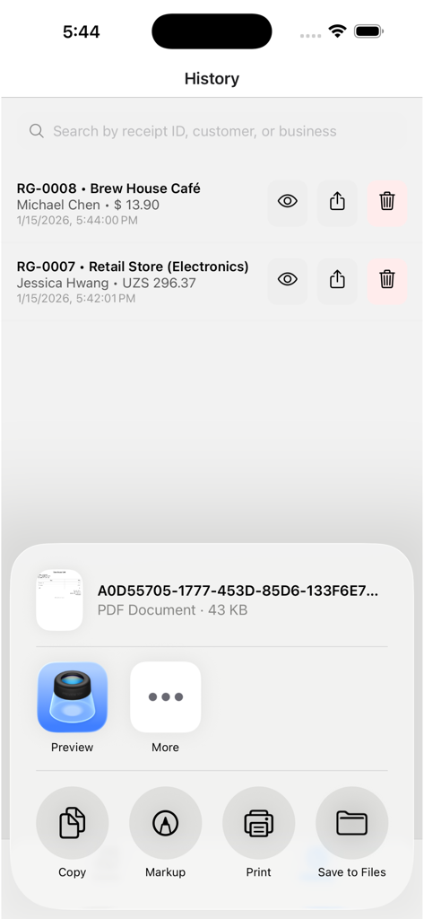 Pantalla de historial de la aplicación Generador de Recibos Experto con opciones del menú para compartir recibos PDF