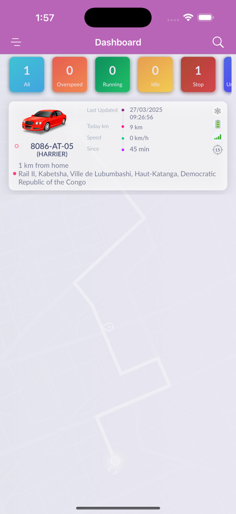 TRACK CONGO - Panel de seguimiento de flotas en tiempo real en la aplicación Track Congo que muestra el estado y las coordenadas de ubicación del vehículo en Lubumbashi.