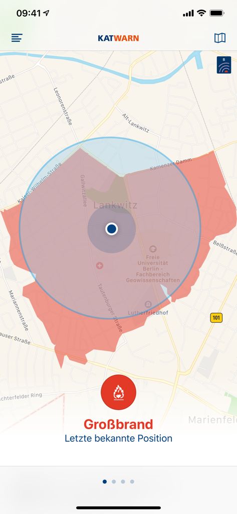 Interface do aplicativo KATWARN mostrando um alerta de incêndio de grande porte destacado em vermelho em um mapa