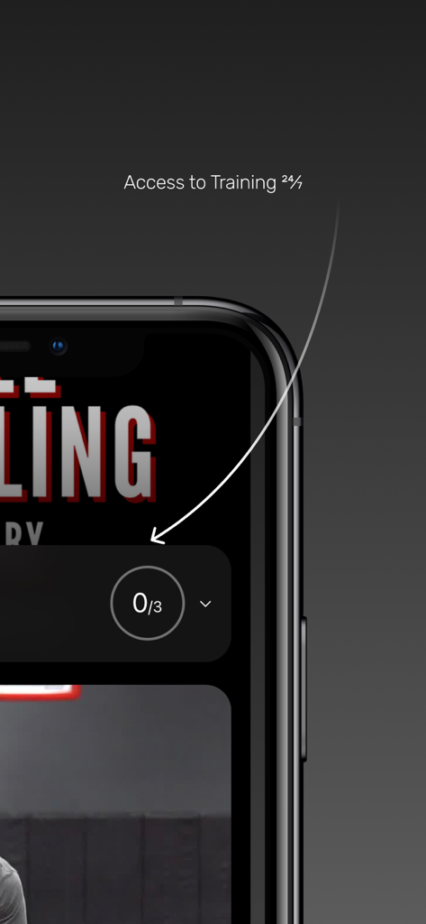 CoachIQ - Interface of the CoachIQ app on a smartphone highlighting 24/7 access to training programs