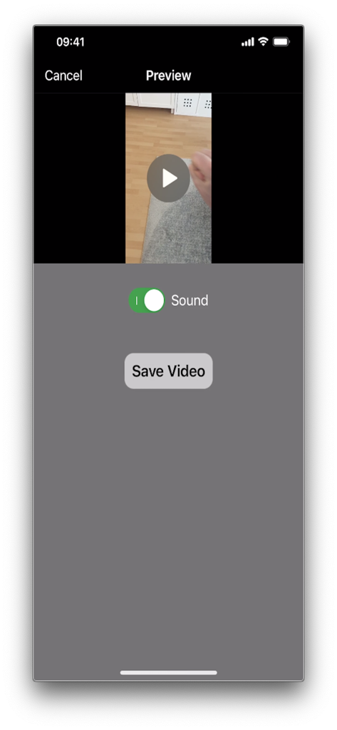 Reverse Video Edito‪r‬ - 逆再生動画編集アプリのプレビュー画面。サウンド切り替えと保存ボタン付きの動画プレイヤーが表示されています。