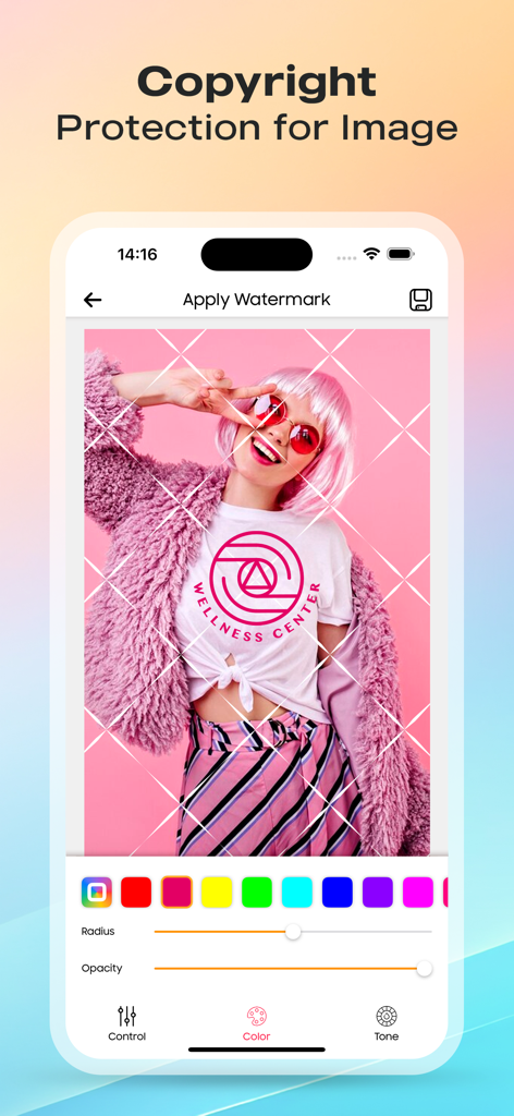 写真にロゴの透かしと著作権グリッドを適用するモバイルアプリインターフェイス