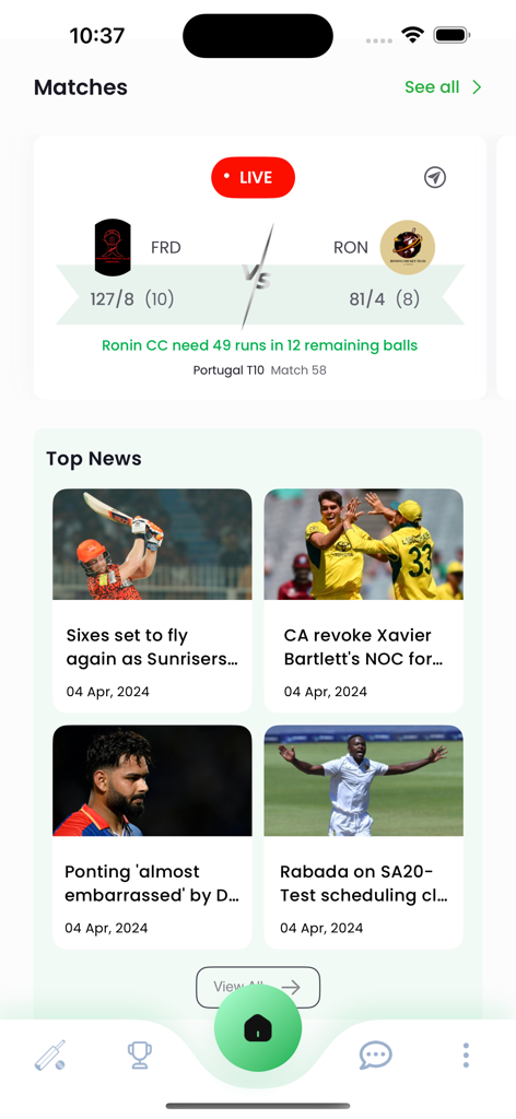 Interfaz de aplicación móvil que muestra puntuaciones de cricket en vivo y titulares de noticias principales