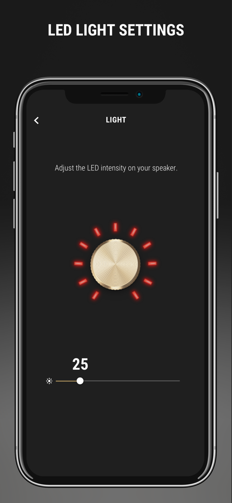 Marshall Voice - Pantalla de smartphone que muestra la interfaz de configuración de luz LED de la aplicación Marshall Voice con una perilla de latón virtual para ajustar la intensidad del altavoz.