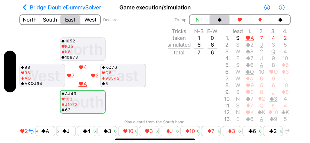 Pantalla de simulación interactiva de mano de bridge con disposición de cartas y tabla de seguimiento de bazas