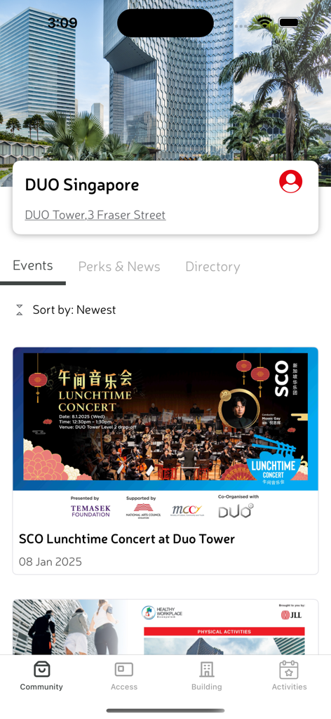 DUO Singapore - La interfaz de la aplicación DUO Singapore mostrando la pestaña de eventos comunitarios con un cartel de concierto de mediodía en Duo Tower.