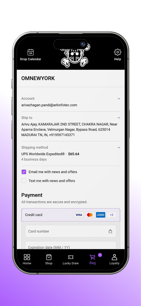 OM NEWYORK - Checkout page of the OM NEWYORK mobile app showing shipping information and payment options for streetwear purchases.