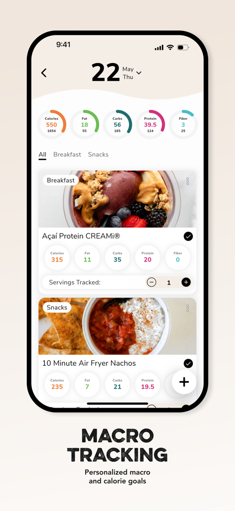 Clean Simple Eats + - Tela do aplicativo Clean Simple Eats mostrando o painel de rastreamento de macros com metas nutricionais diárias e refeições registradas.