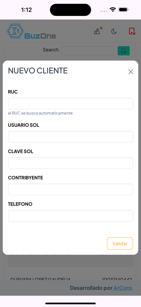 Buzone - Una interfaz de aplicación móvil que muestra un formulario para agregar un nuevo cliente con campos para identificación fiscal y credenciales de SUNAT.