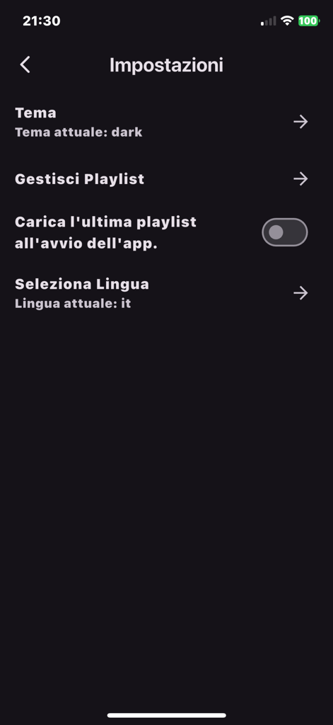 Pantalla de configuración de la aplicación IPTV Zone Plus que muestra la selección de tema y las opciones de gestión de listas de reproducción