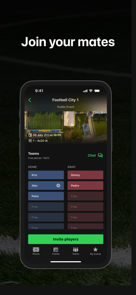 SportsBooking - Screenshot of SportsBooking app showing football match details and team rosters