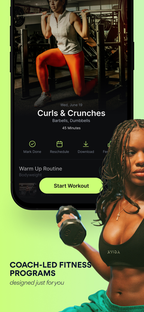 Avida: 1-on-1 Fitness Coach - Interface do aplicativo Avida mostrando um plano de treino personalizado guiado por treinador e uma mulher se exercitando com halteres.