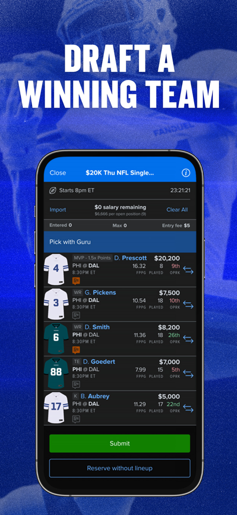 FanDuel Fantasy Sports - Pantalla de la aplicación FanDuel mostrando un draft de alineación de fantasy de la NFL con estadísticas de jugadores e información sobre el límite salarial.