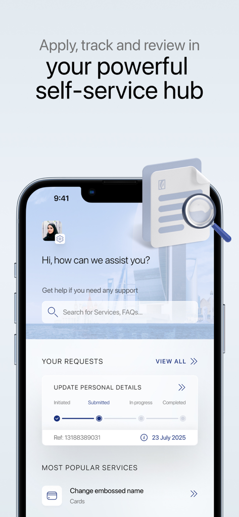 ENBD X - Interface do aplicativo móvel ENBD X mostrando o hub de autoatendimento com um rastreador de progresso de solicitação para atualização de dados pessoais.
