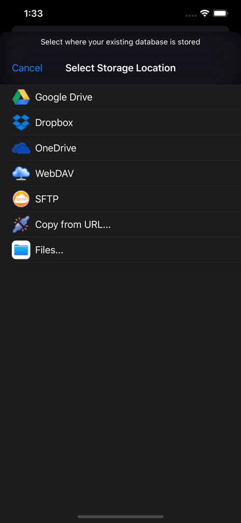 Strongbox Proのインターフェイス。SFTPやクラウドドライブを含むデータベースの保存場所を選択するための画面です。