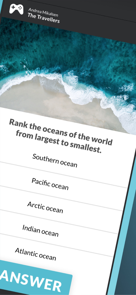 Interfaccia dell'app Attensi SKILLS che mostra una domanda di quiz di geografia mondiale per classificare gli oceani per dimensione
