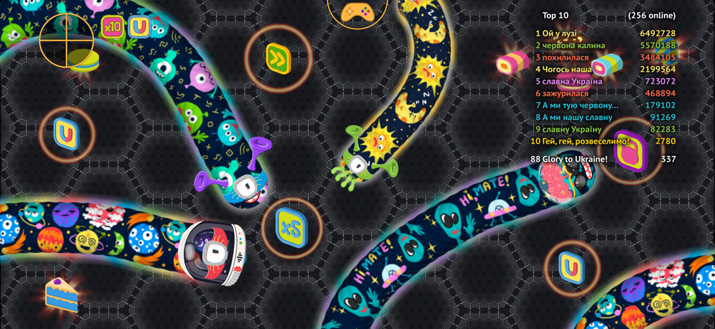 Colorful patterned worms competing on a dark hexagonal grid with power-ups and a top 10 leaderboard.