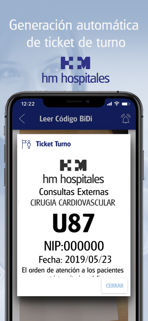 Una pantalla de smartphone que muestra un ticket de cita digital para una consulta de cirugía cardiovascular dentro de la app del portal del paciente de HM Hospitales.