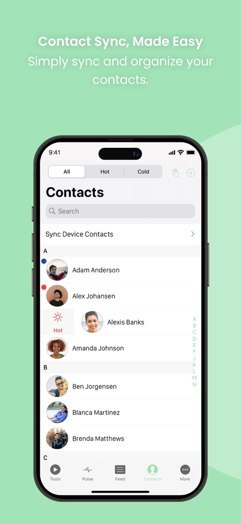 THREE International - Schermata dell'app mobile che mostra la gestione dell'elenco contatti e le funzioni di sincronizzazione per i potenziali clienti di vendita.