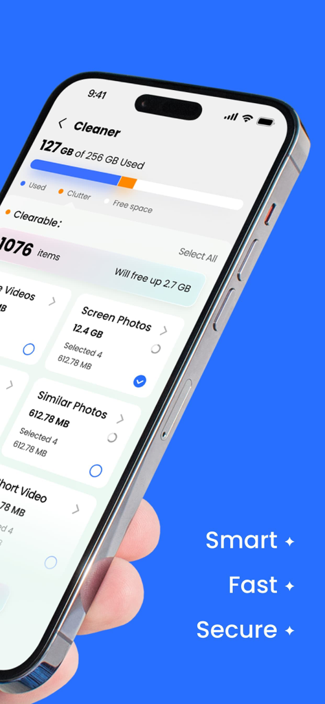 AI Cleaner 앱 인터페이스가 iPhone에서 저장 공간 상태 및 정리 카테고리를 보여주는 모습