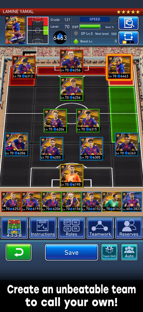 Pantalla de gestión de equipo de eFootball CHAMPION SQUADS mostrando tarjetas de jugadores de fútbol en una formación táctica