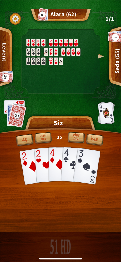 Captura de pantalla del juego 51 HD mostrando una interfaz tradicional de juego de cartas turco con combinaciones en una mesa verde