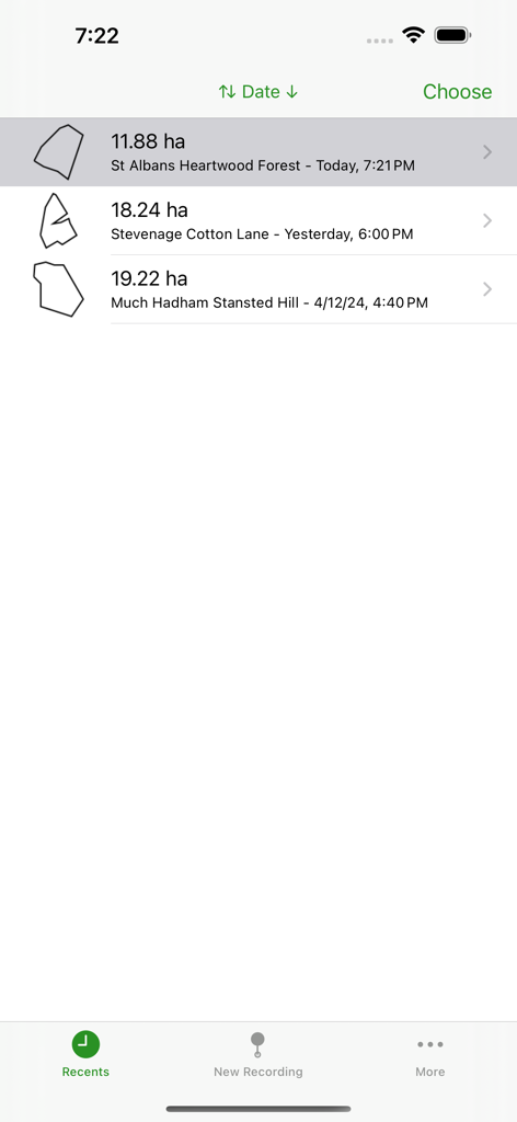 Lista de mediciones de terreno recientes que muestran formas de campos y hectáreas registradas