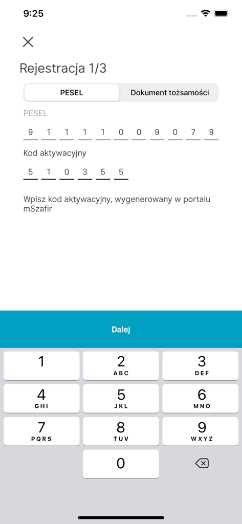 Pantalla de registro de mSzafir para introducir el número PESEL y el código de activación
