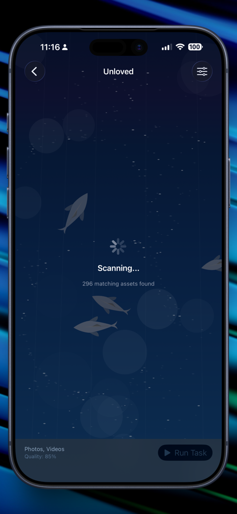 Sami - Media Optimizer - Sami app interface showing the scanning process for unloved photos and videos with matching assets found and a run task button.