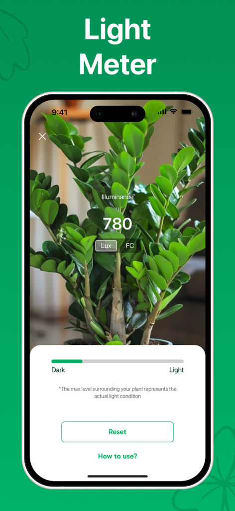 Plant ID - AI Identify Plants - Interfaz de la aplicación Plant ID que muestra la herramienta medidor de luz midiendo la iluminancia para una planta de interior verde